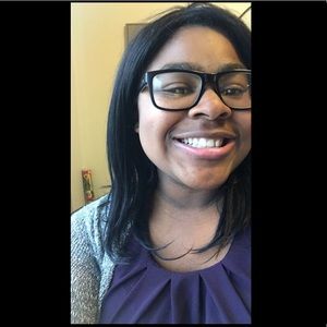 Meet your Posher, Elaina